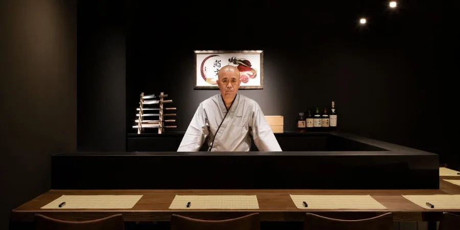 Nhà hàng omakase giá rẻ tại Sài Gòn - Sushi Aizawa