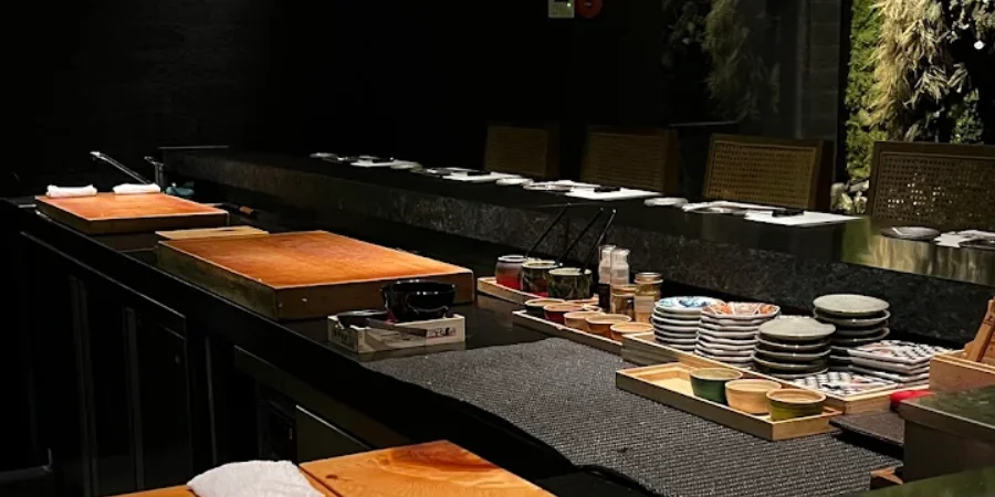 10 nhà hàng Omakase ở Quận 1 mang đến trải nghiệm đỉnh cao - Roka Fella